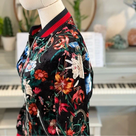 Stellah Floral Velvet Bomber Jacket – Size L - Picture 6 of 12